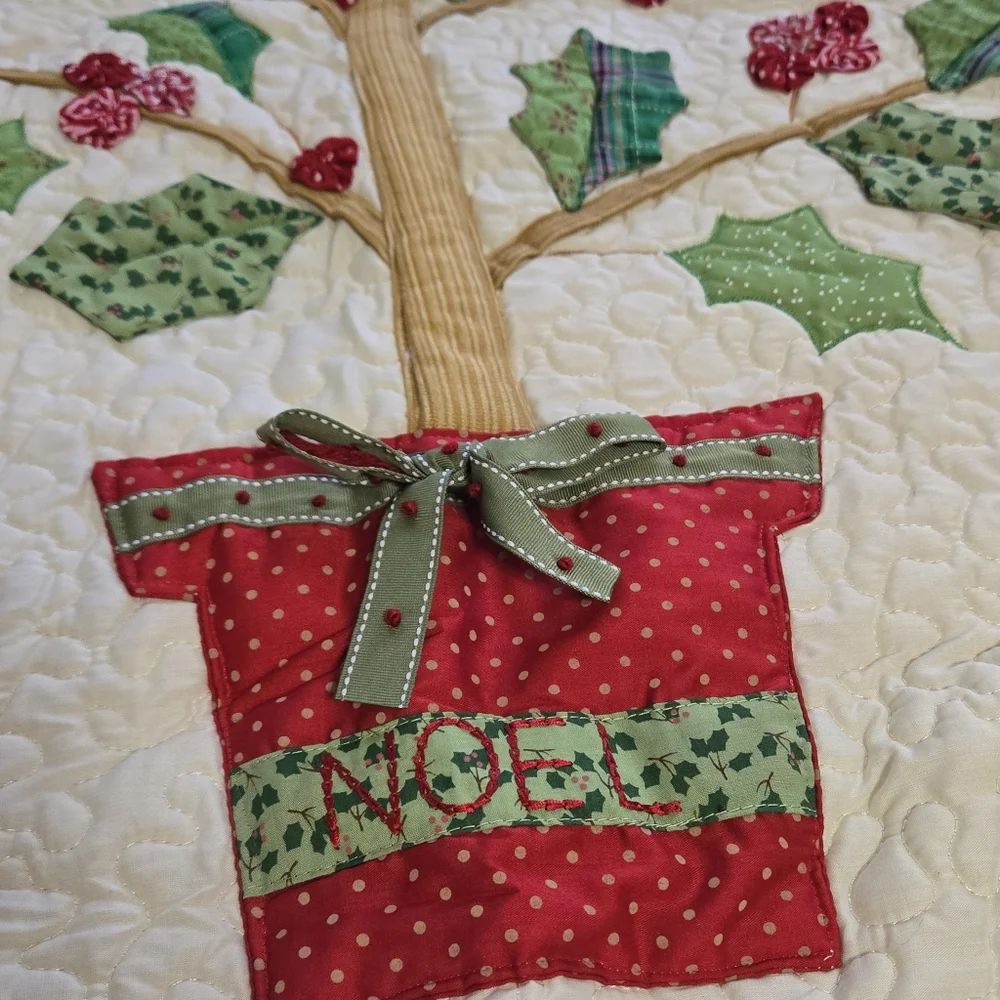 Cracker Barrel Holiday Blanket Throw Lap Quilt NOEL Christmas Tree NEW